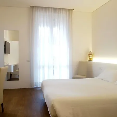 Lo Stellino Oda ve Kahvaltı 4*